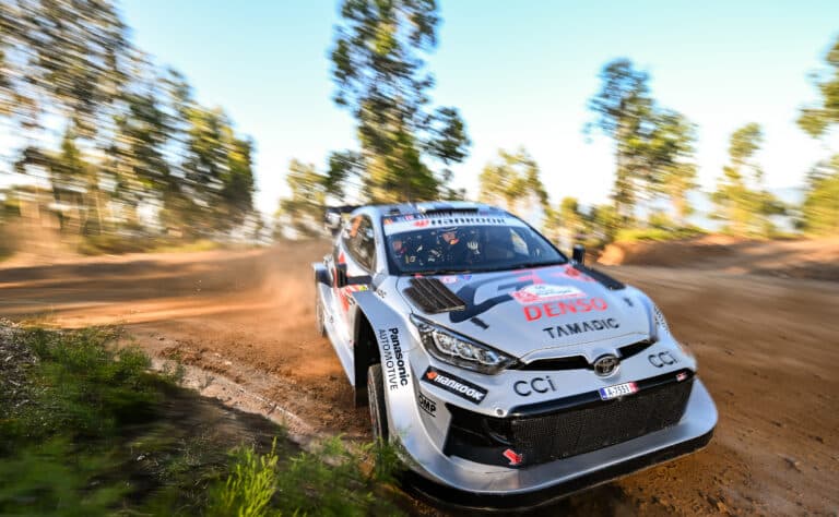 Kalle Rovanperältä upea veto Portugalin MM-rallissa – nyt kulkee (ek8) Kalle Rovanperältä upea veto Portugalin MM-rallissa – nyt kulkee (ek8)