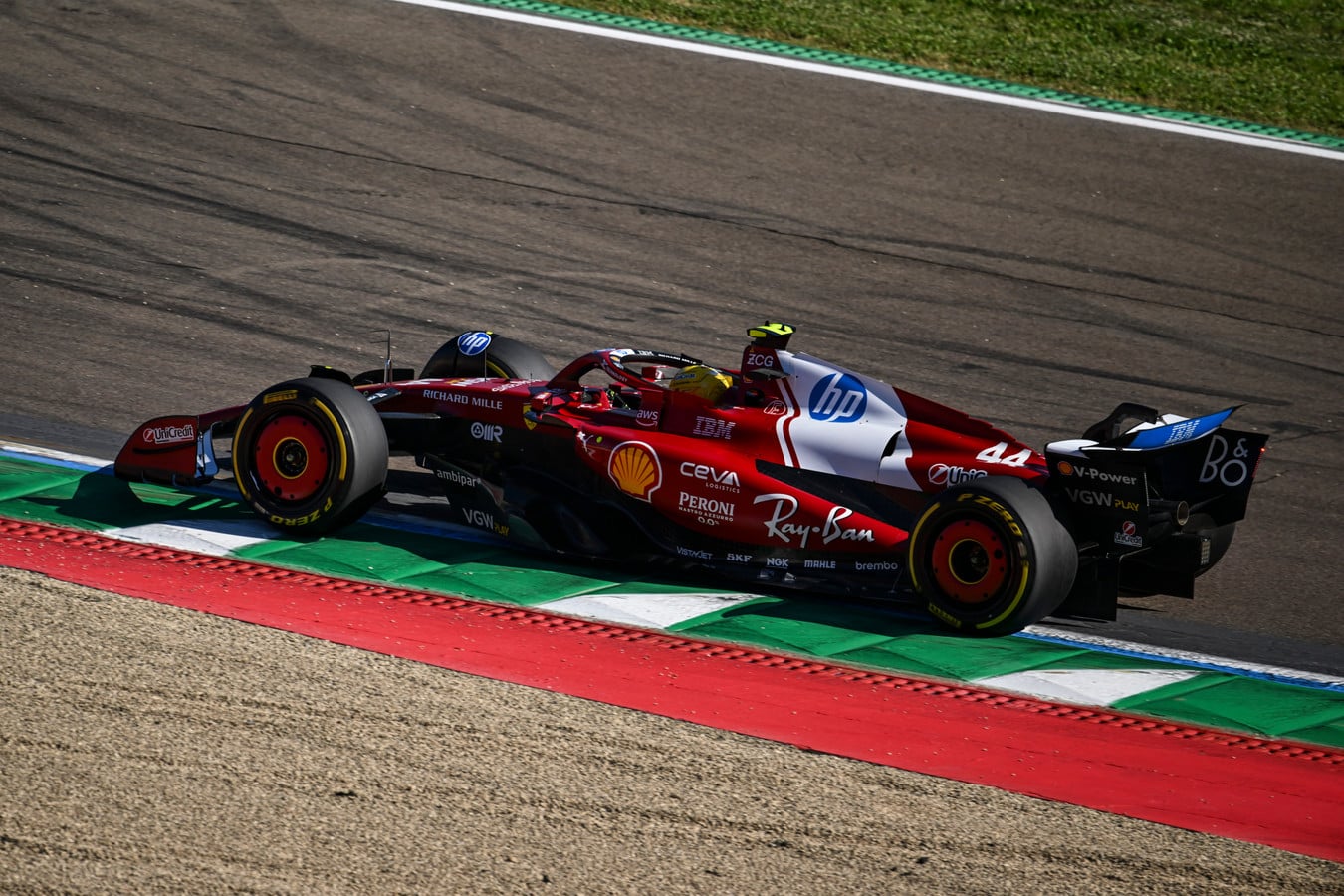 Lewis Hamilton järjesti Ferrari-faneille karmean pettymyksen