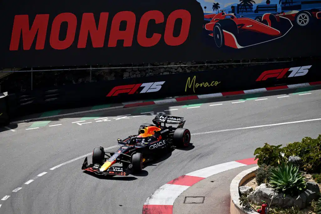 Max Verstappen Aston Martinille? – Adrian Newey kertoi totuuden