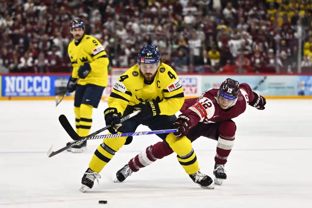 Tämä oli jo liikaa Jussi Jokiselle – suorat sanat Ruotsin pöyhkeälle NHL-tähdelle