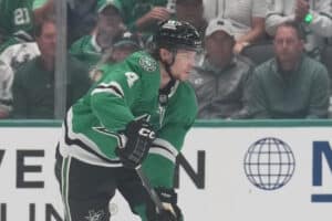 Miro Heiskanen auttoi USA:n kultajoukkueesta pudonnutta Miro Heiskanen auttoi USA:n kultajoukkueesta pudonnutta