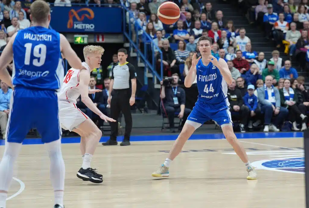 Pienen kalastajakylän hornankattila yllätti suomalaistähden – ”Löytyi fanikulttuuria ja intohimoa”