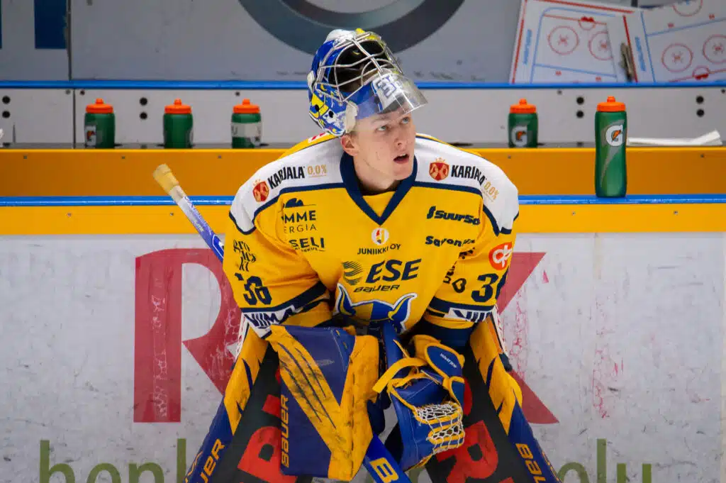 Suomalaisvahti palaa NHL:stä Eurooppaan