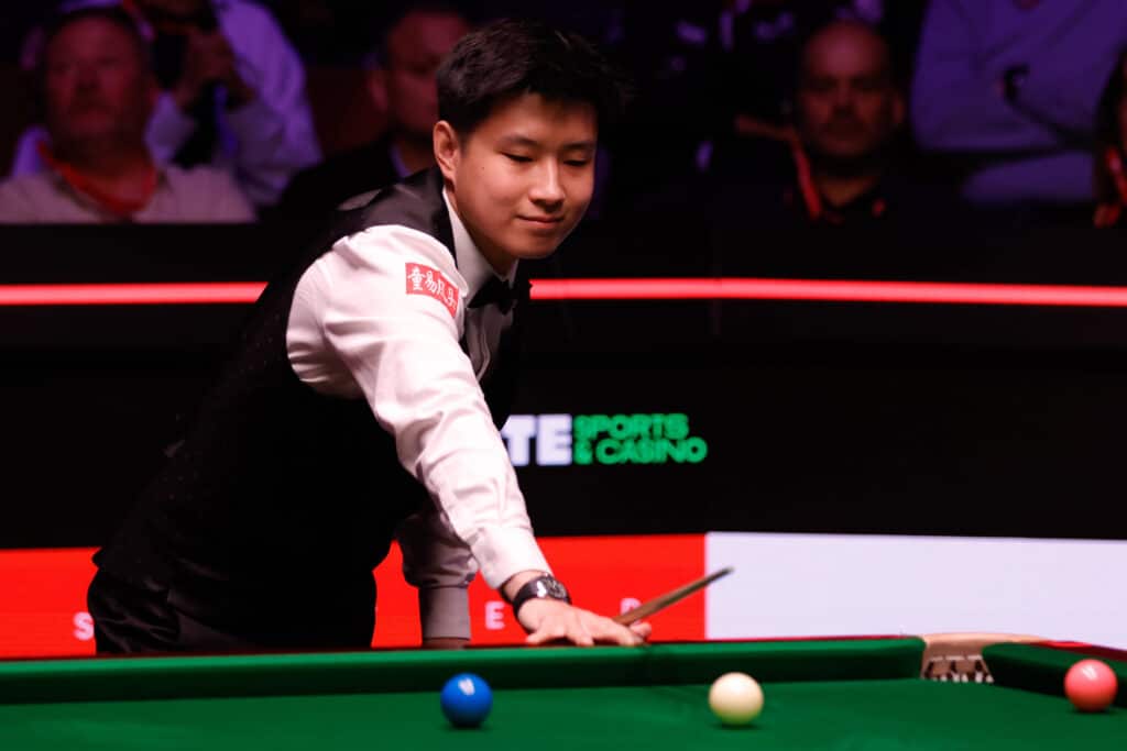 Snookerin MM-finaalissa nähtiin jättiyllätys Snookerin MM-finaalissa nähtiin jättiyllätys