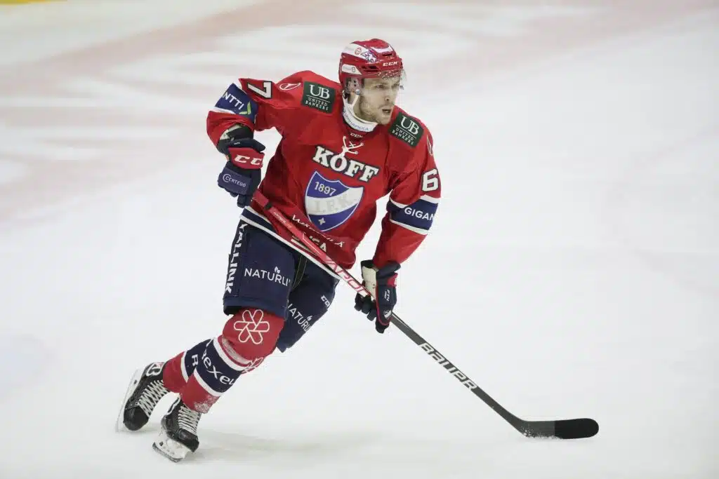 Nyt olisi laatua tarjolla – kaksi entistä SM-liigatähteä jätti seuransa