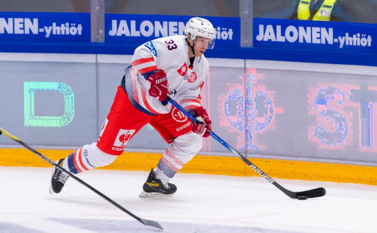 IL: Jokereilta kova kiinnitys IL: Jokereilta kova kiinnitys