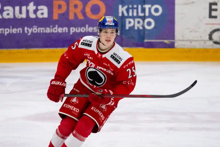 Synkkä tilasto – vain puolet vähistä suomalaisvarauksista kuului nimenomaan tämän 2025 NHL Draftin ikäluokkaan
