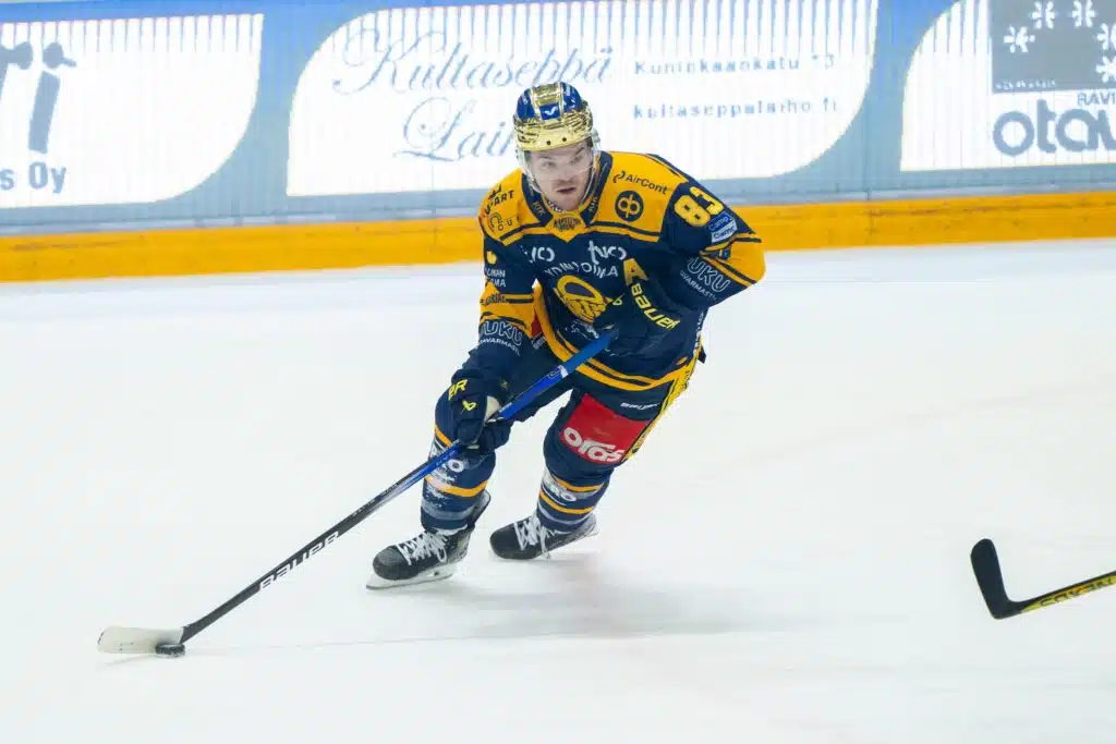 Tämä kertoo huolestuttavasta ilmiöstä SM-liigassa – taas lähti yksi tähti
