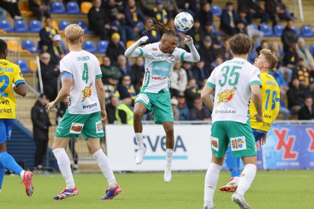 Veikkausliiga-seuralle kävi nolosti - putosi HJK:n kakkosjoukkueelle Veikkausliiga-seuralle kävi nolosti – putosi HJK:n kakkosjoukkueelle