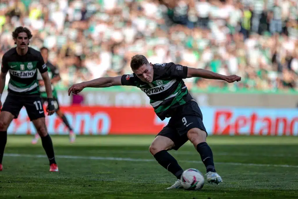 Tähän on tultu: ruotsalaisen supertähden ja seuran välit ovat räjähdyspisteessä