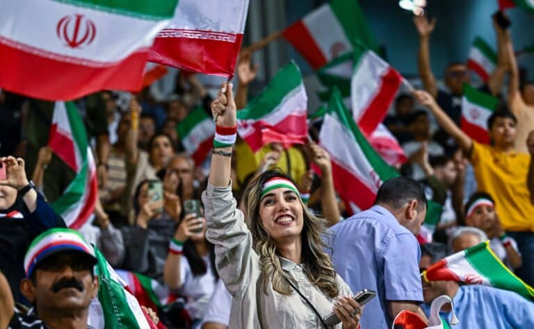 Jalkapallon MM-kisoissa juhlistetaan Pride-liikettä - homous laitonta molempien joukkueiden maissa Jalkapallon MM-kisoissa juhlistetaan Pride-liikettä – homous laitonta molempien joukkueiden maissa