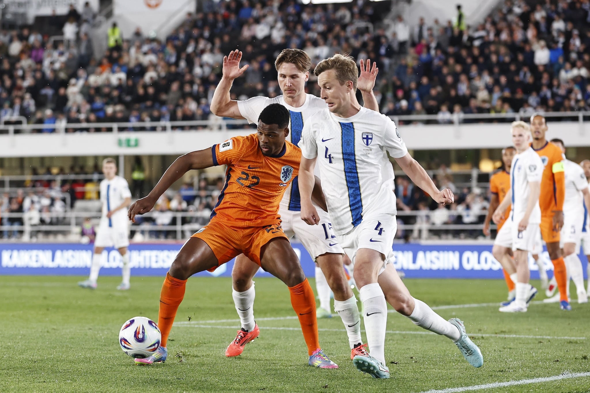 Näkökulma: Tässä asiassa Huuhkajat antaa aivan liian paljon tasoitusta huippumaita vastaan