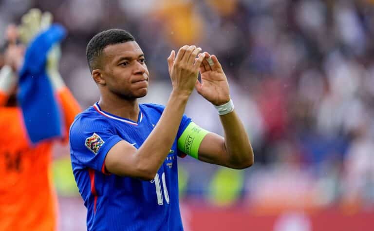 Oliko tässä nyt mitään mieltä? Kylian Mbappe rakentamassa Ranskalle voittoa ”pakkopullasta”