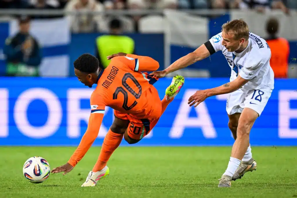 Pikkuhuuhkajien Topi Keskinen Nelosella – ”Harmittaa kyllä” Pikkuhuuhkajien Topi Keskinen Nelosella – ”Harmittaa kyllä”