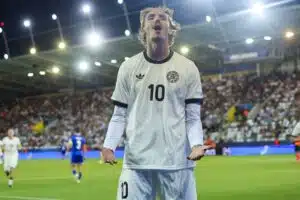 Maailman rikkaimman seuran politiikka kyseenalaistettiin - miksi tämä nuori tähti edes hankittiin? Maailman rikkaimman seuran politiikka kyseenalaistettiin – miksi tämä nuori tähti edes hankittiin?