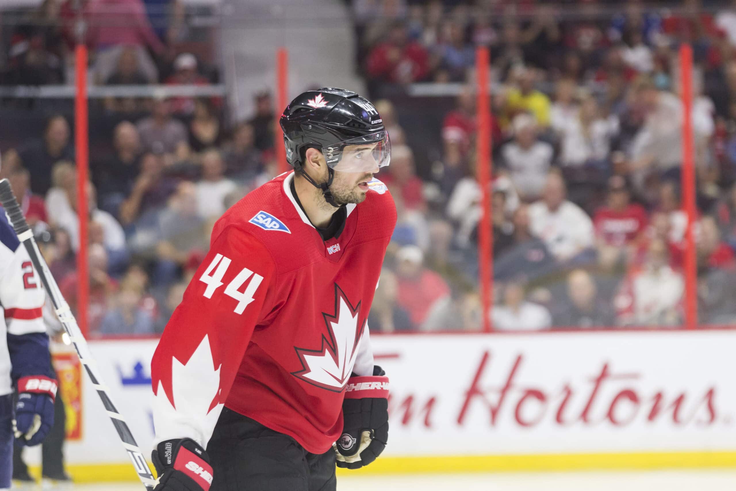 Olympiakultamitalisti ja World Cup -voittaja saa lähtöpassit NHL-seuraltaan
