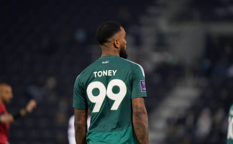 Viikonloppuna pidätetyn maajoukkuefutarin nimi on paljastunut - taistelee paikasta Englannin MM-joukkueeseen Viikonloppuna pidätetyn maajoukkuefutarin nimi on paljastunut – taistelee paikasta Englannin MM-joukkueeseen