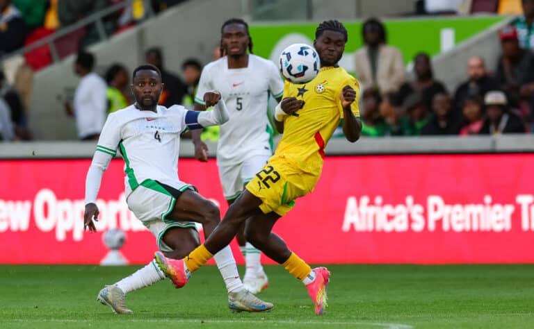 Jalkapallon mahtimaa ulos MM-kisoista – valmentaja syytti vastustajaa voodoosta