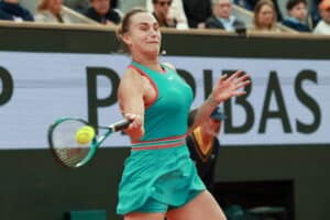 Kuvankauniin tennistähden jumalainen vire sai jatkoa