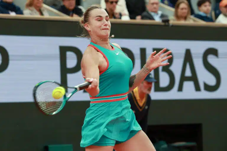Kuvankauniin tennistähden jumalainen vire sai jatkoa