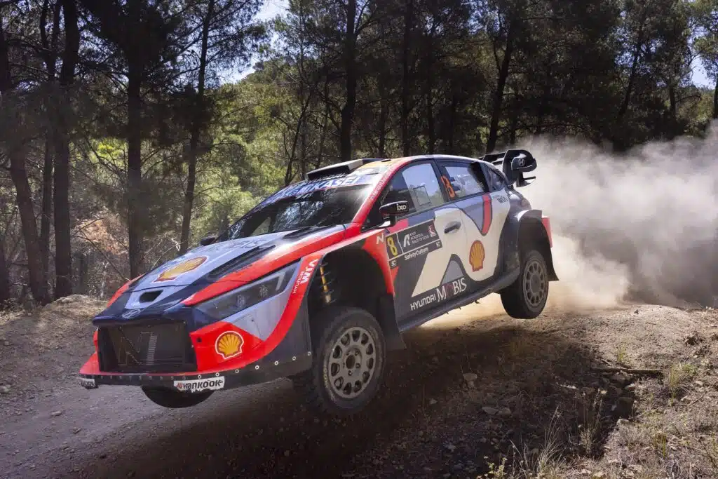 EK11: Draamaa mestaruustaistelussa – virolainen lento sai jatkoa