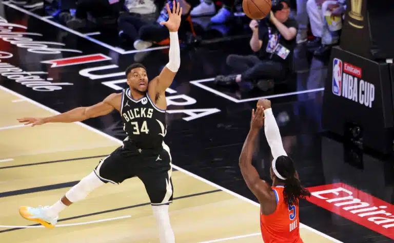 NBA:n supertähti vaihtamassa maisemaa