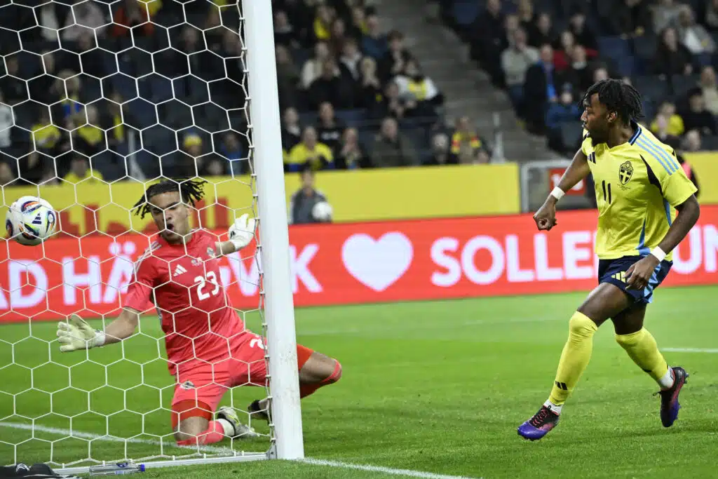 Valioliigassa rysäytettiin jättikauppa – ruotsalaishyökkääjällä huima hinta