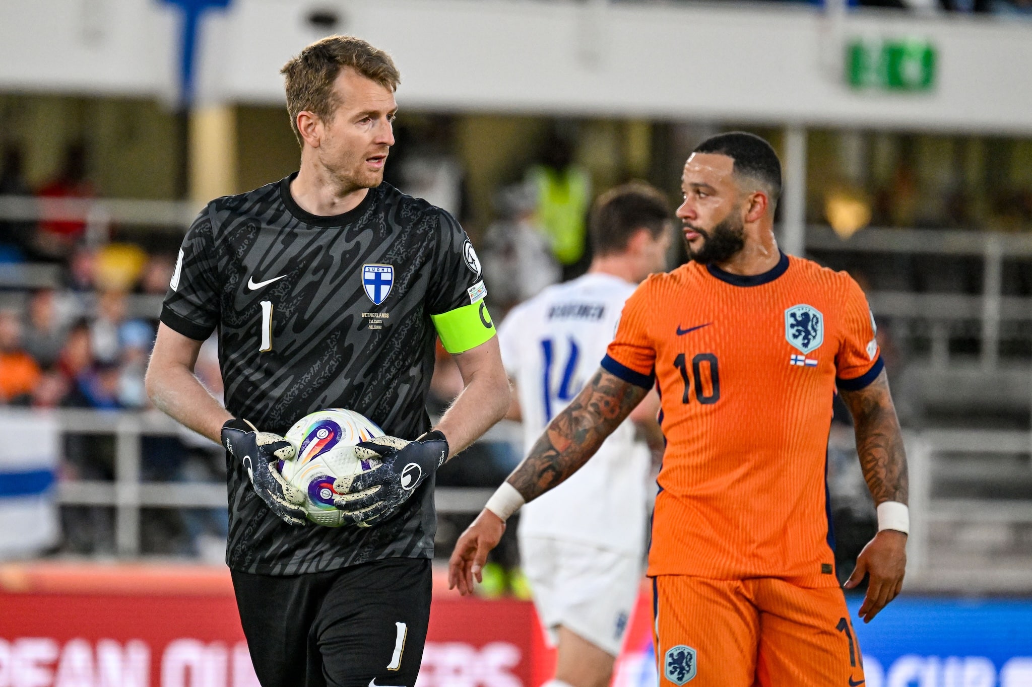Lukas Hradecky latasi tiukkaa tekstiä: ”Ei täällä ketään teurasteta”