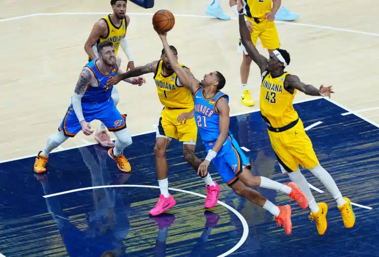822 miljoonaa dollaria – NBA-mestari pisti dollarit palamaan