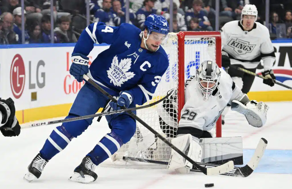 Toronto Maple Leafsille jättimäinen takaisku – Auston Matthews loukkaantui