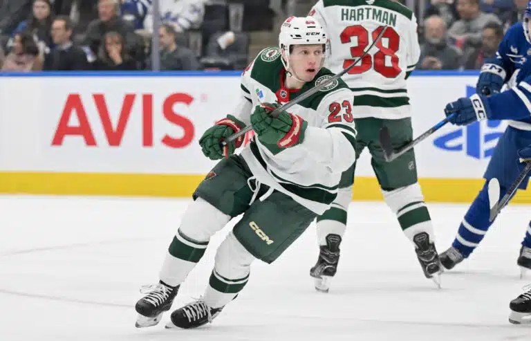 Spekulaatioille tyly loppu – NHL-tähti allekirjoitti 15 miljoonan dollarin sopimuksen