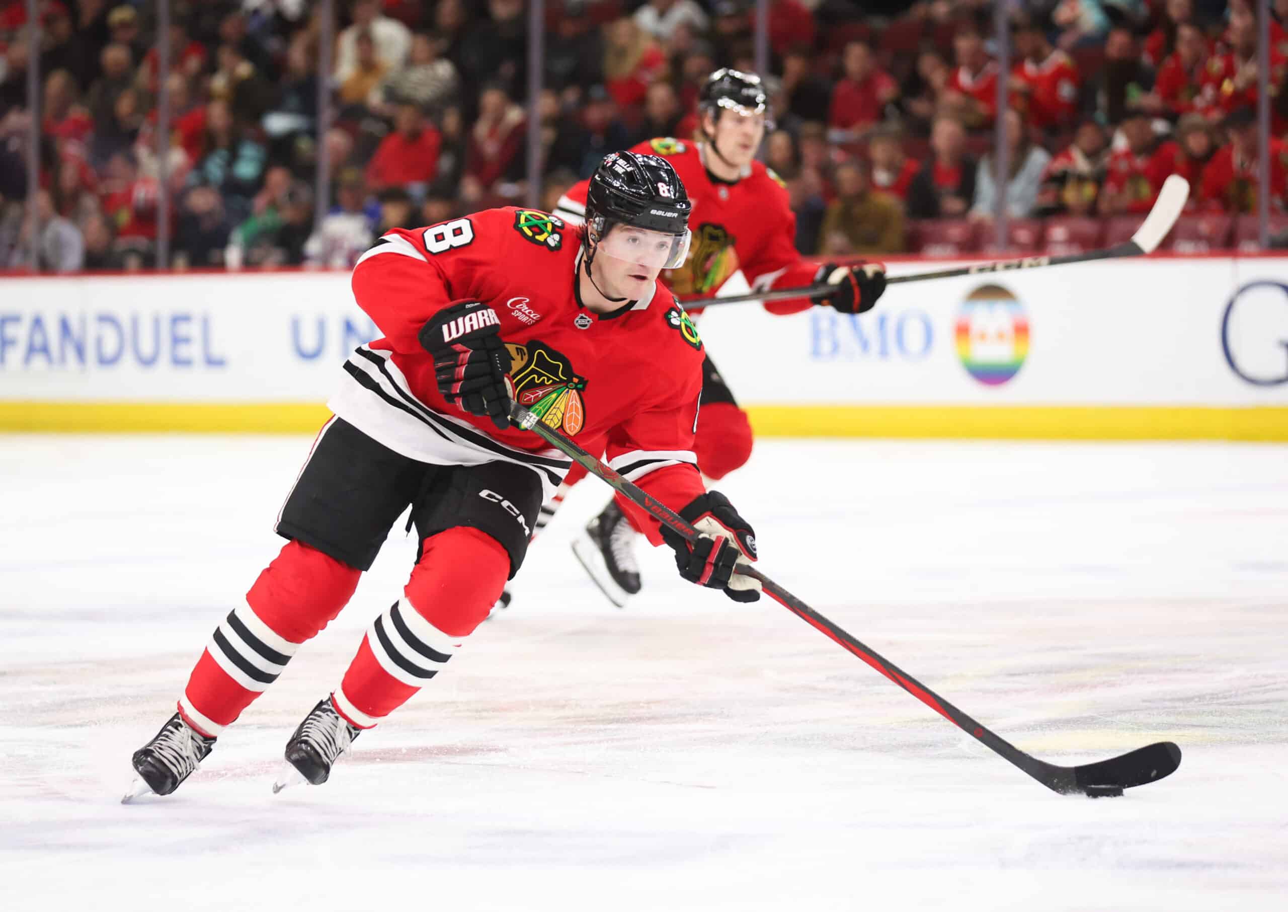 Chicago Blackhawks sai pidettyä parhaan maalintekijänsä riveissään