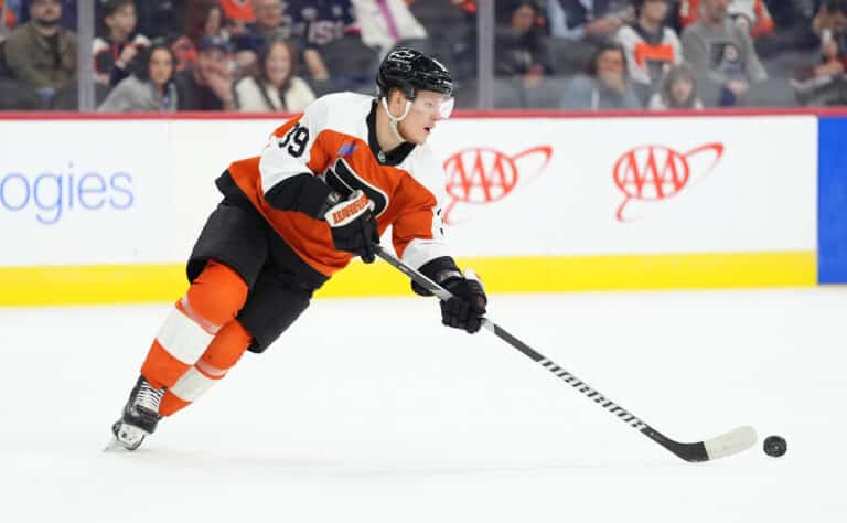 Joukkuekaveri tylytti venäläistä joukkuekaveriaan NHL:ssä – ”Ei huijaa niin paljon” Joukkuekaveri tylytti venäläistä joukkuekaveriaan NHL:ssä – ”Ei huijaa niin paljon”