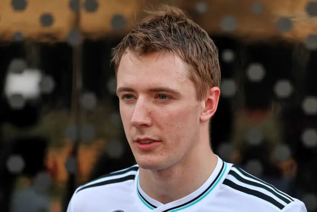 F1-lupaus pääsee testaamaan toisen lajin pariin F1-lupaus pääsee testaamaan toisen lajin pariin