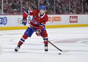 Toinen mies syö Patrik Laineen lautaselta – Montreal-tähdelle sataa kehuja Lane Hutson, Montreal Canadiens