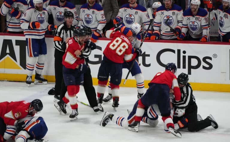 NHL:n kolmosfinaali meni tappeluksi – Ville Nieminen sanoi suorat sanat