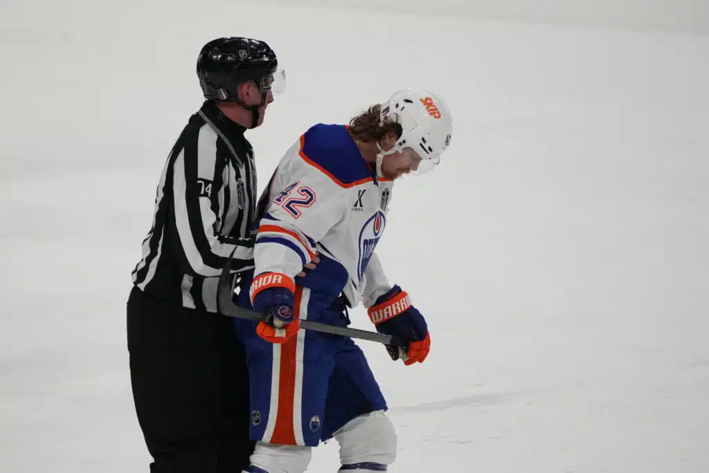 Suomalaisasiantuntija haukkui Kasperi Kapasen lyttyyn