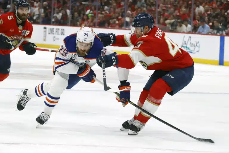 Stanley Cup -finaaleissa uskomatonta historiaa – ”Ensi kertaa yli kymmeneen vuoteen”