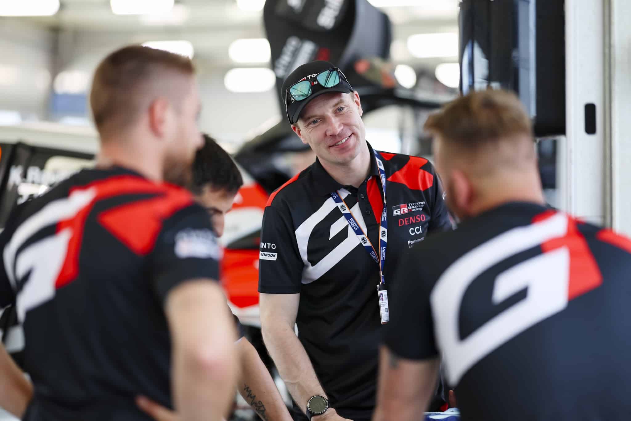 Jari-Matti Latvala hehkutti vuolaasti Sami Pajarin suoritusta