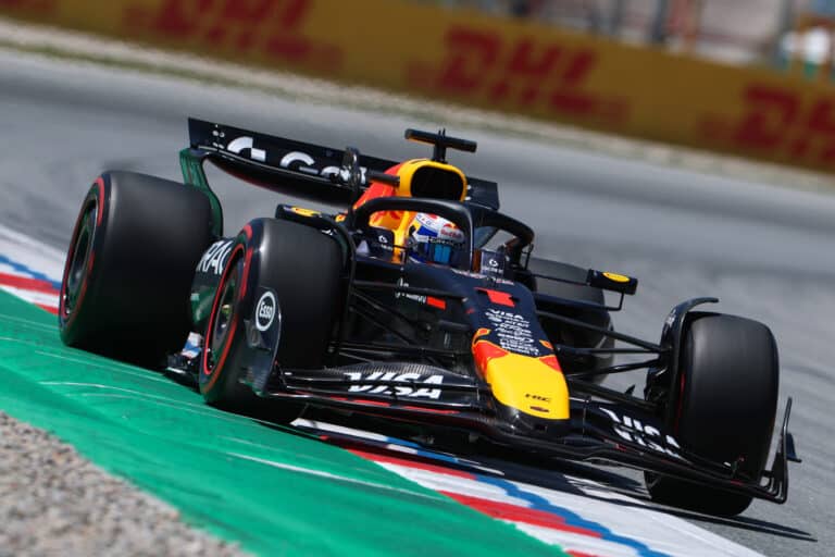 Max Verstappen nopein, Oliver Bearman leipoi jättiyllätyksen