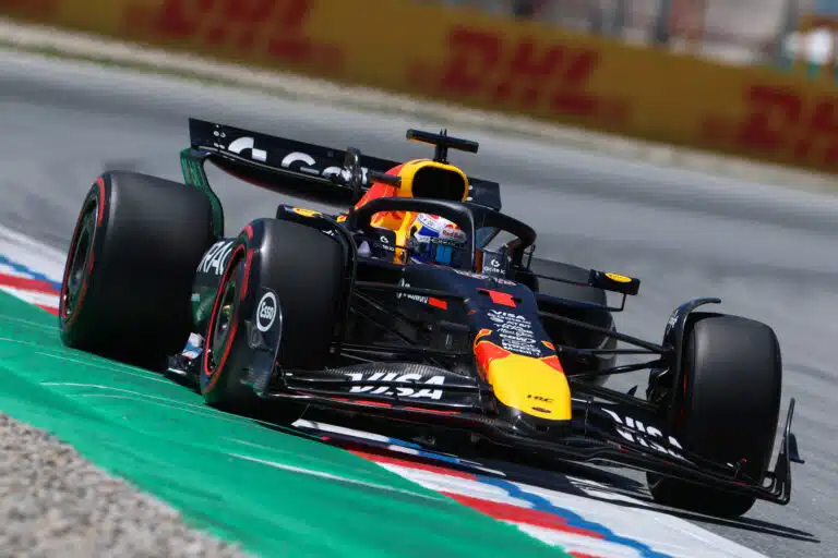 Max Verstappen nopein, Oliver Bearman leipoi jättiyllätyksen