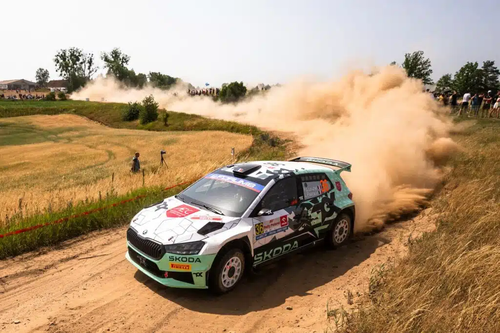 Rallikuljettajalla karu kohtalo – joutui vetäytymään viime hetkillä MM-rallista kartturin loukkaantumisen vuoksi