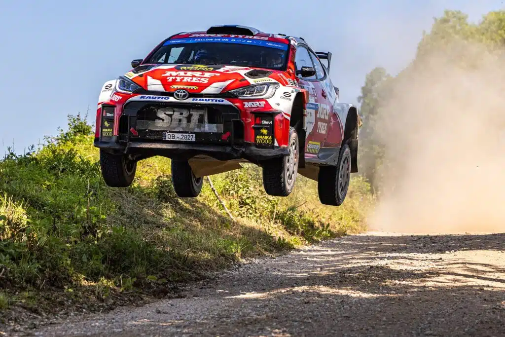 Suomalainen rallikuljettaja kertoi iloisia uutisia