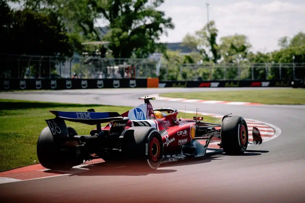 Lewis Hamilton pamautti kärkeen