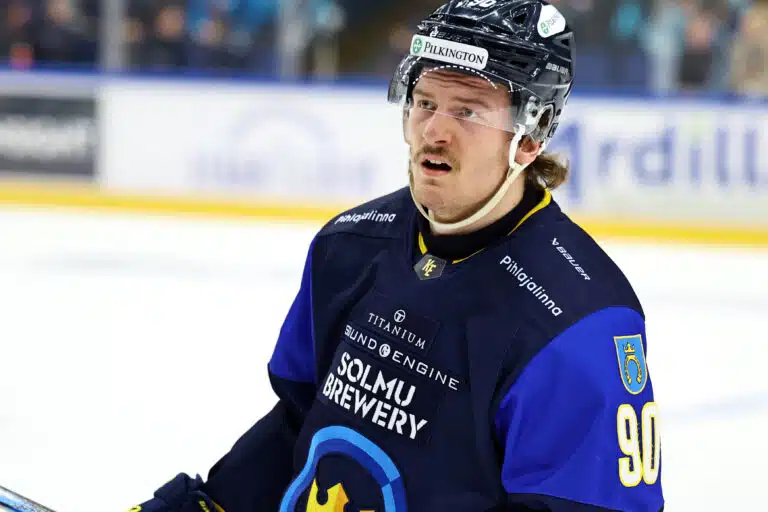 Kiekko-Espoon hyökkääjä ensimmäistä kertaa ulkomaille