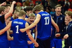 Miesten lentopallomaajoukkue-ehdokkaat Euroopan liigaan valittu – useita ensikertalaisia