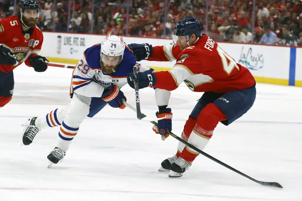 ”Hulluinta kiekkoa mitä pelannut” – Edmonton piti mestaruusunelmansa elossa