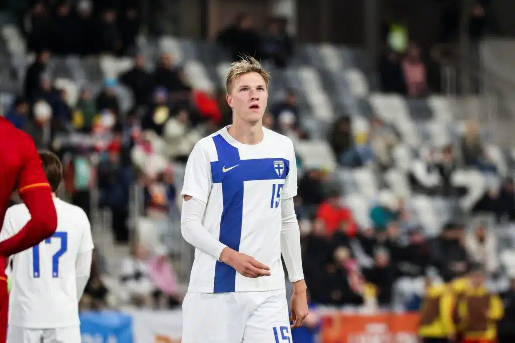 Bundesliigaseura haluaa kiinnittää Pikkuhuuhkajien tähden – La Liga -joukkue myös kintereillä