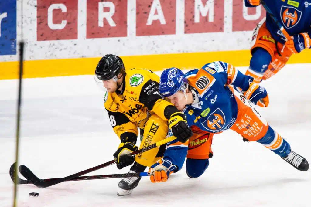 Entisen Liiga-kiekkoilijan kierros ulkomailla jatkuu