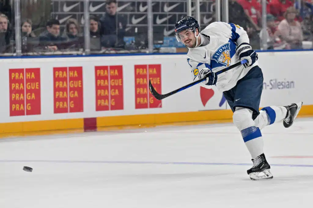 Kulta-Leijona siirtyy Kari Jalosen alaisuuteen